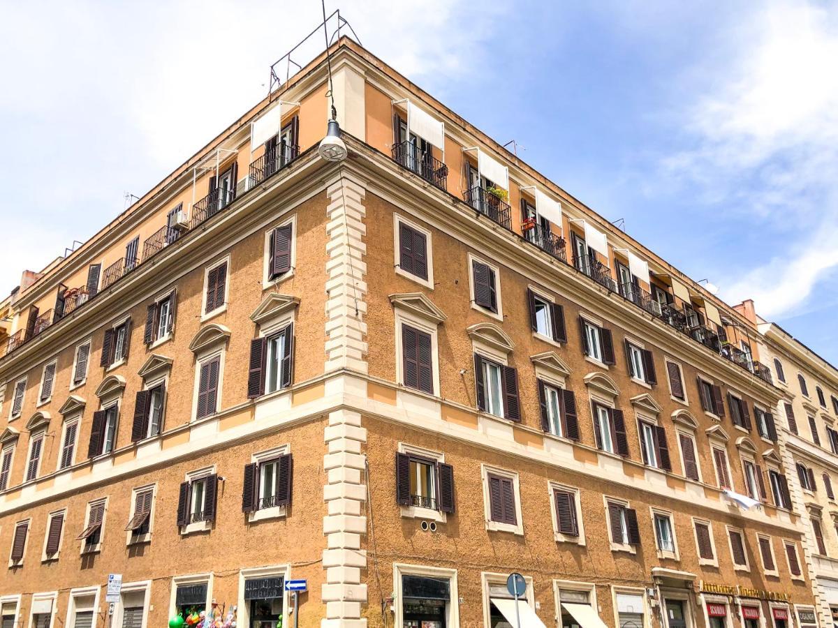 Testaccio B45 Full Guesthouse โรม ภายนอก รูปภาพ